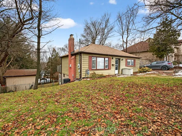 1914 Liverpool Rd, Pickering, ON L1V 1W5