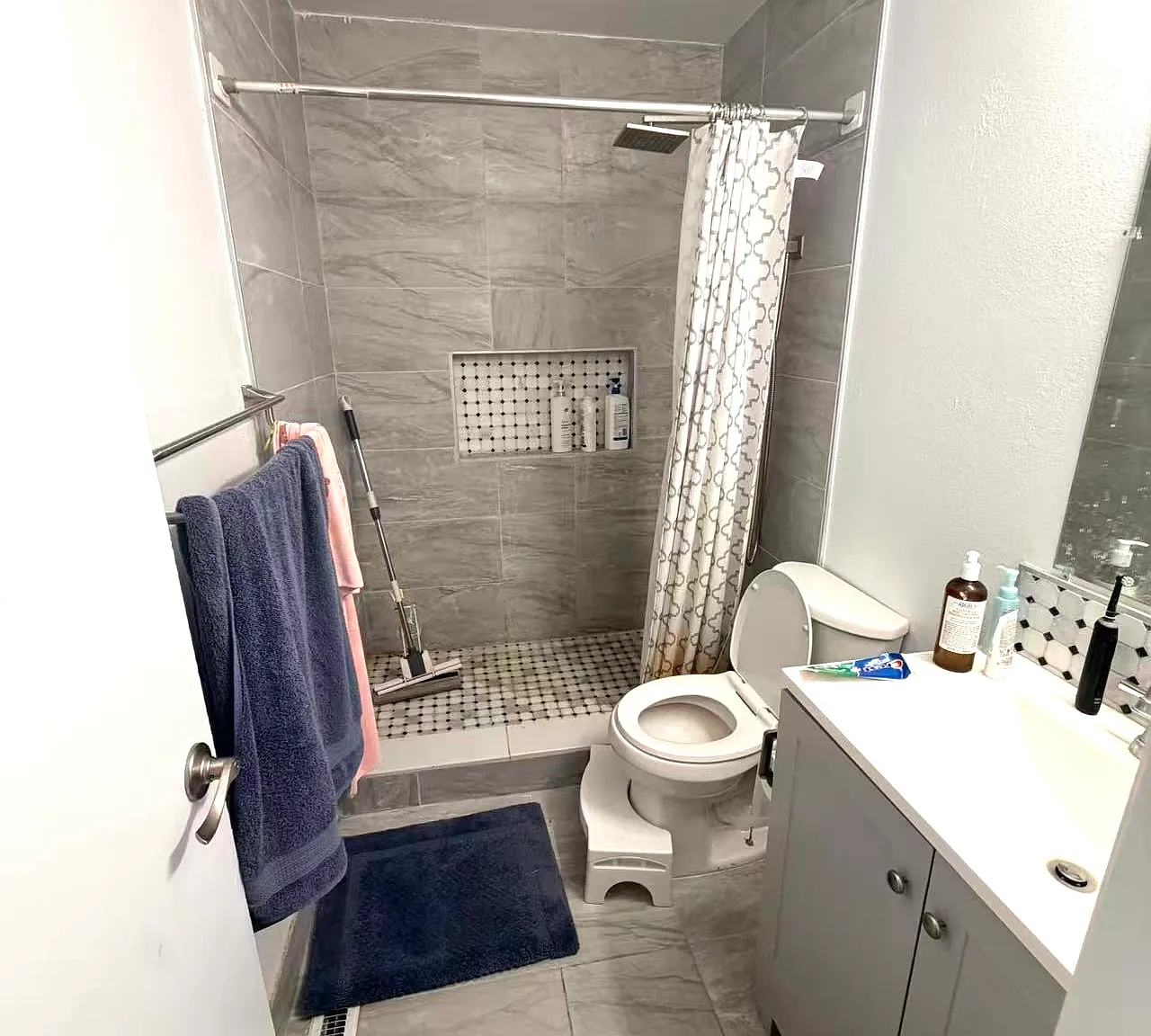 3 bed, 1437 sqft, $750 — Photo 2