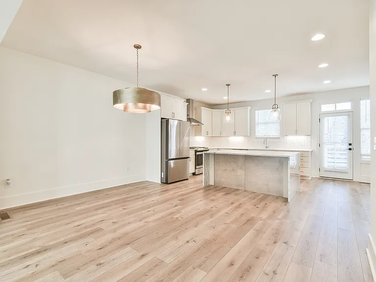 5858 Westin Rd — Photo 7