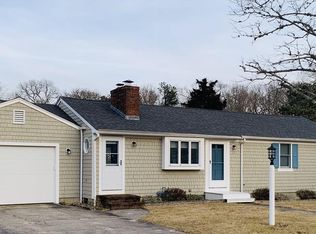 22 Antlers Shore Dr, East Falmouth, MA 02536