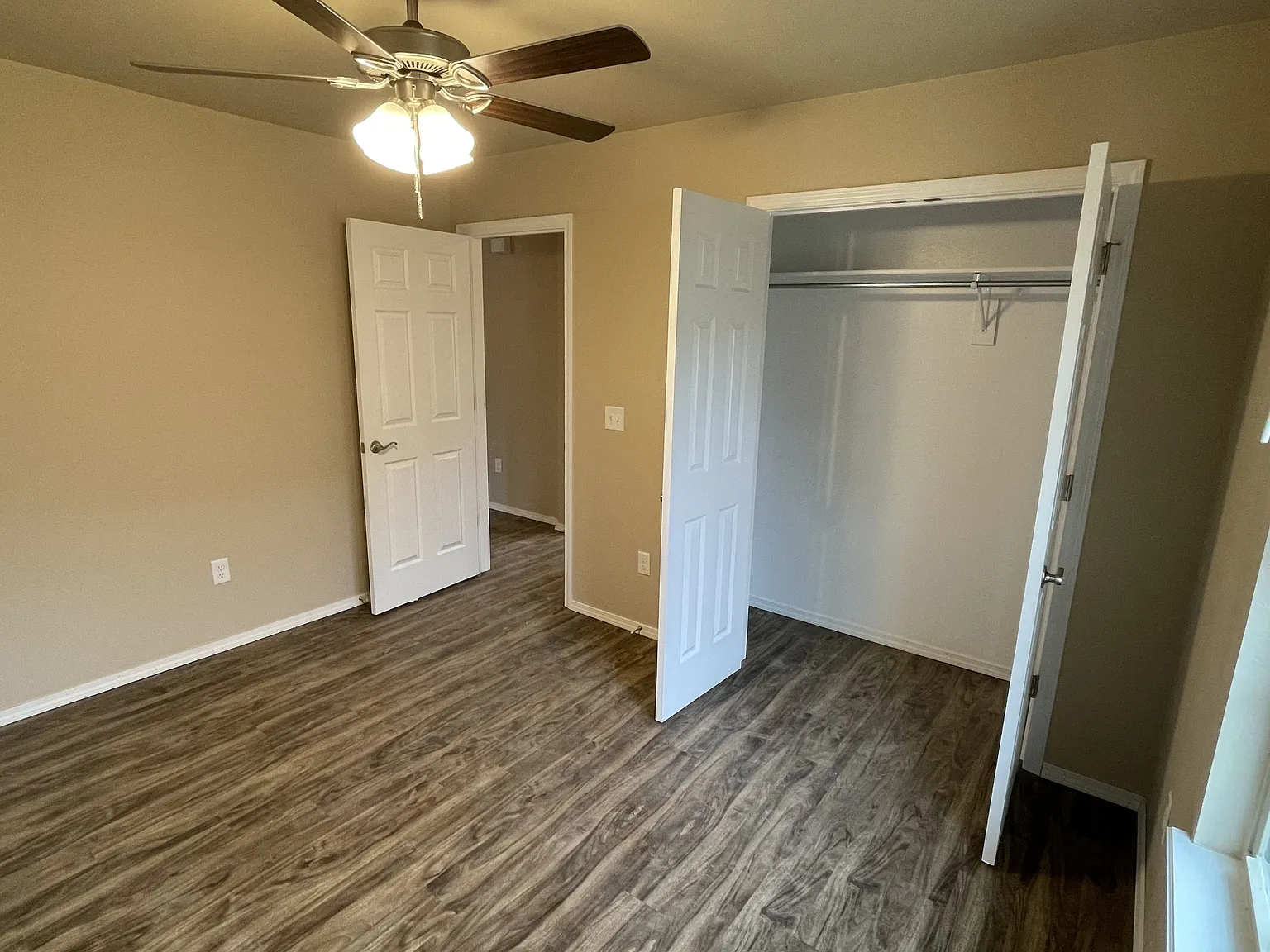 909 Rachel Street - 1 — Photo 3