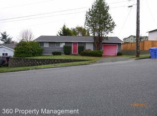 471 SW 10th Ave, Oak Harbor, WA 98277