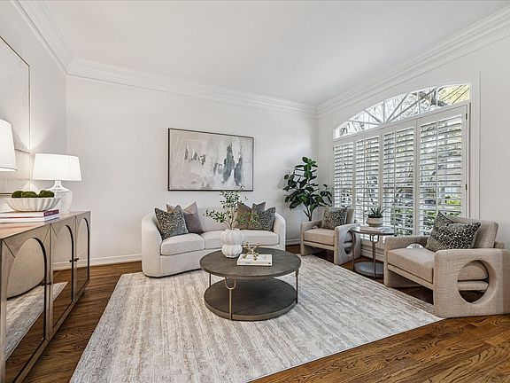 4th image of 4025 Villanova St