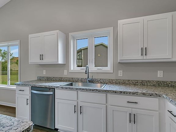 4th image of 24289 Forestview Cir