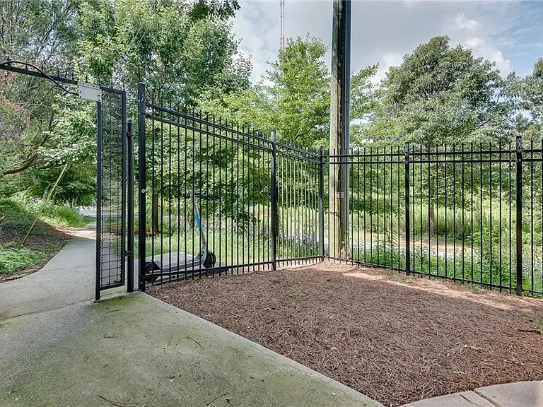 821 Ralph McGill Blvd NE #2211 — Photo 43
