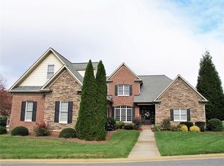 211 Sycamore Ridge Dr, Advance, NC 27006