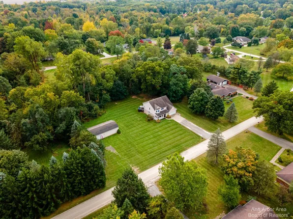 5750 Country Ln, Ypsilanti, MI 48197