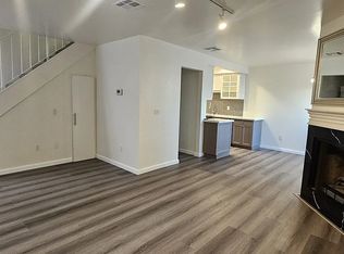 5445 Corteen Pl APT 1, Valley Village, CA 91607