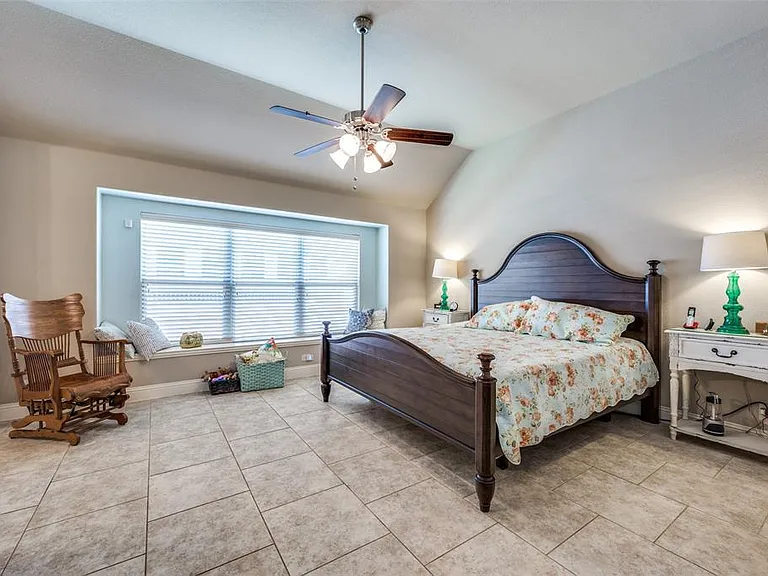 928 Lighthouse Ln — Photo 12