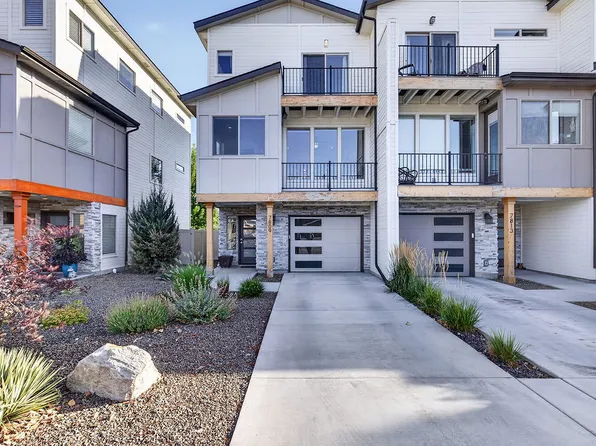 7809 W Crestwood Dr, Boise, ID 83704