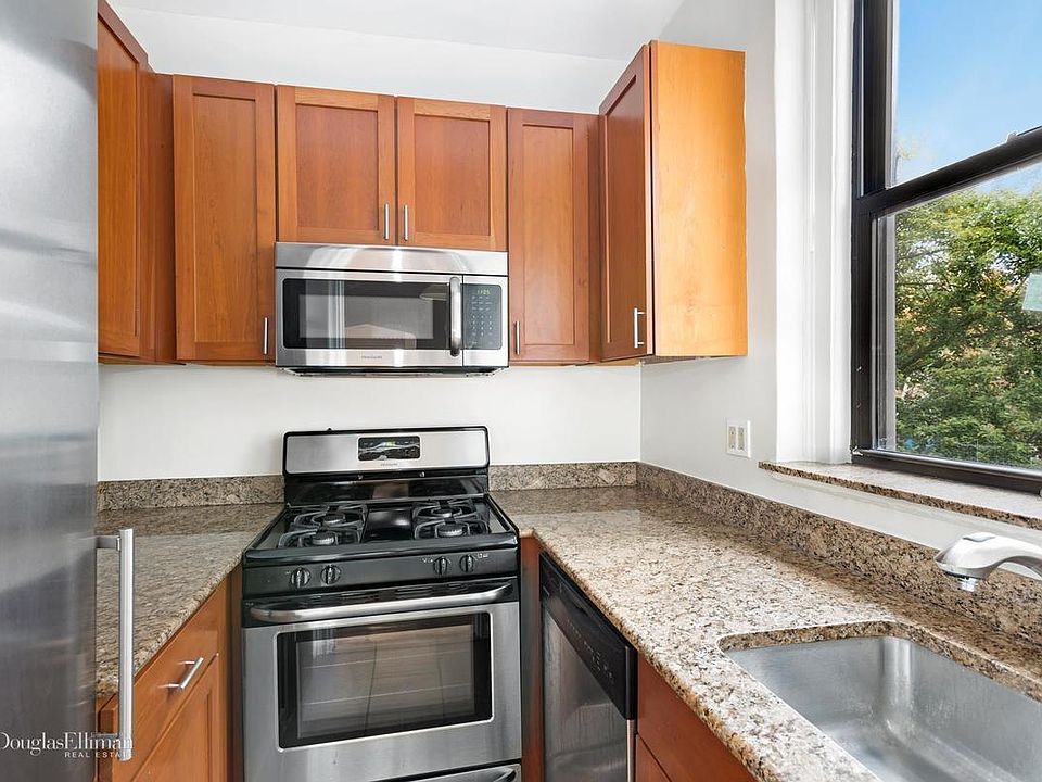 1st image of 129-131 W 89th St APT 42