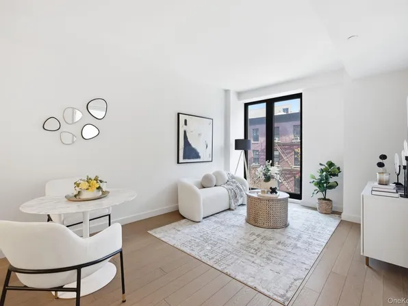 500 W 45th Street #307, New York (Manhattan), NY 10036