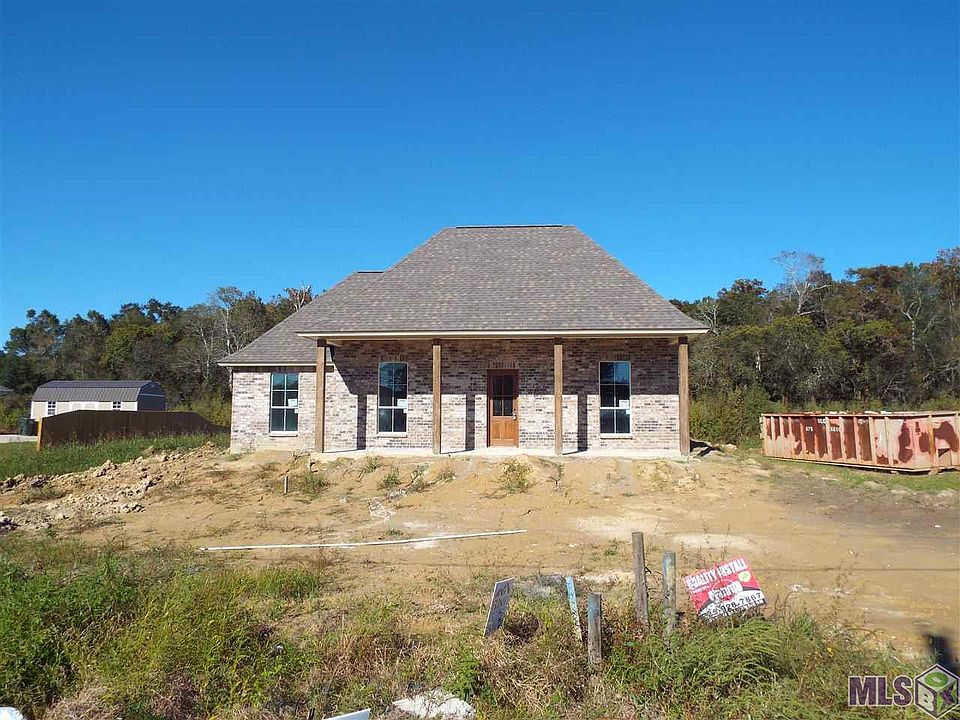 1st image of 44090 Bayou Blvd