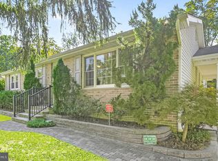 21 Mill Rd, Burlington, NJ 08016