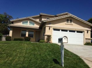 1160 Fairway Ln, Calimesa, CA 92320