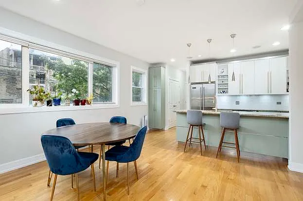821 W Roscoe St #1 — Photo 54