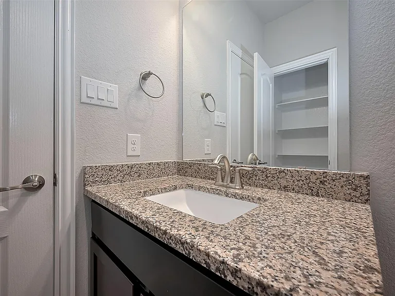 31415 Conover Dr — Photo 26
