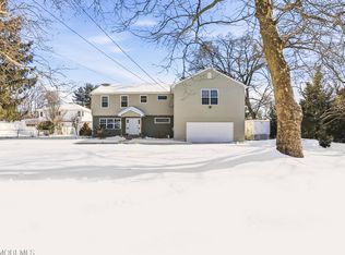 19 Forest Hill Avenue, Jackson, NJ 08527