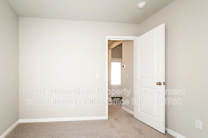 3 bed, 2.0 bath, 1152 sqft, $1,485 — Photo 4