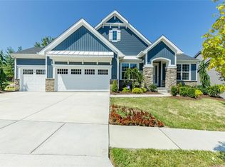 867 Nardin Dr, Chesterfield, MO 63017