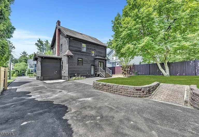 15 Berkeley Rd — Photo 22