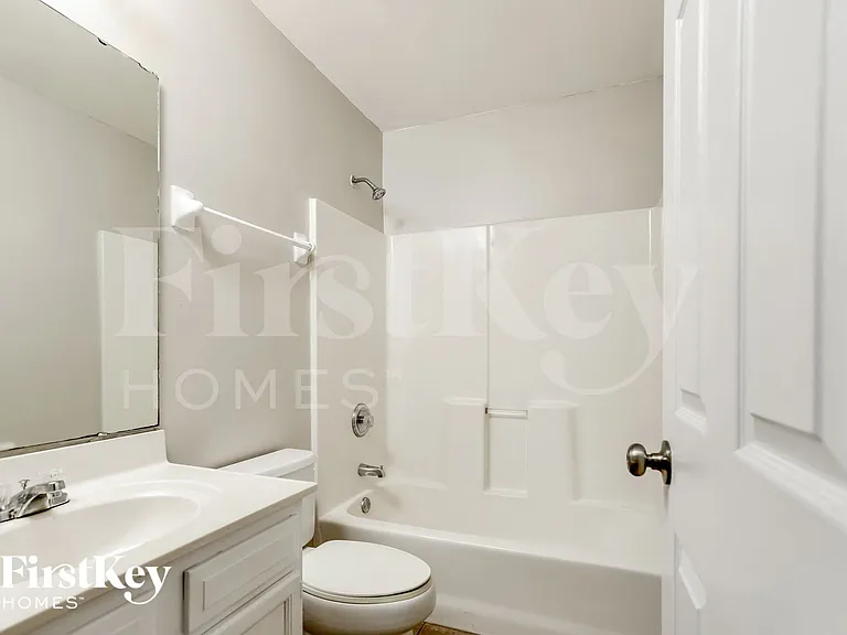 1141 Ashford Place Dr — Photo 13
