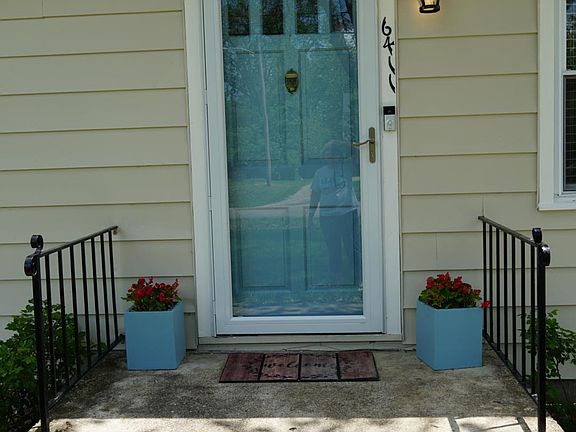 3rd image of 6411 Glendale Rd