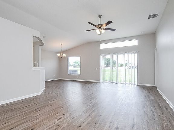 3rd image of 10313 Hunters Haven Blvd