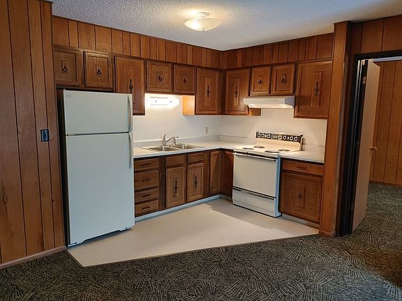 4th image of 1653 2nd Ave #W18