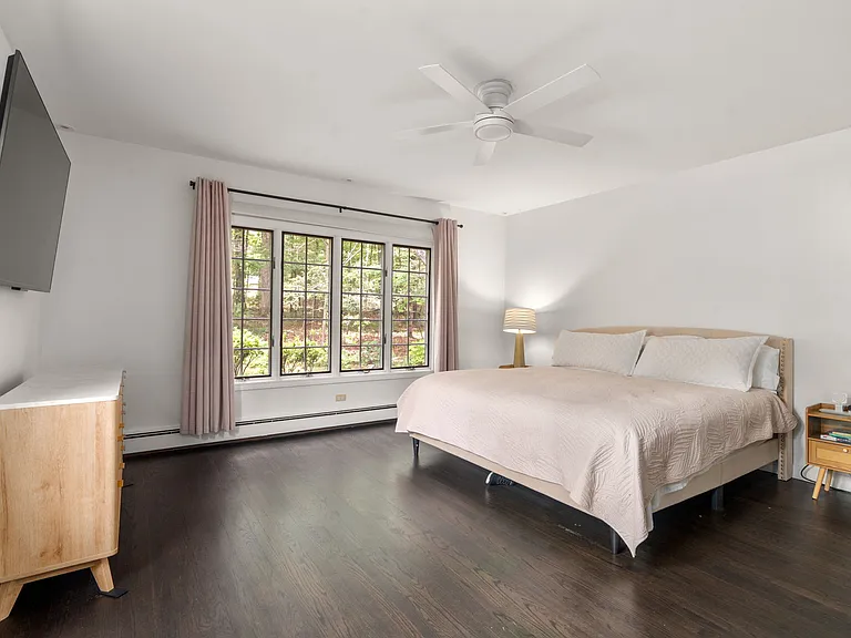 62 Mill St — Photo 15