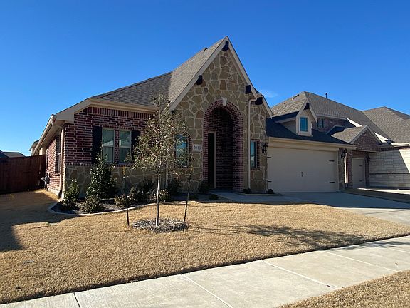 2nd image of 2010 Ranchwood Dr #1