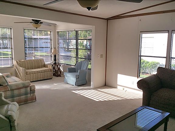 3rd image of 309 San Remo Ln
