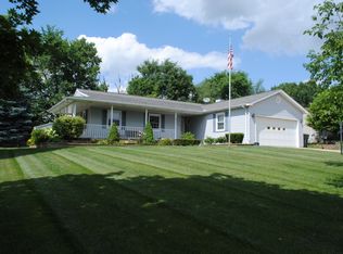 60534 Lamplighter Dr, New Hudson, MI