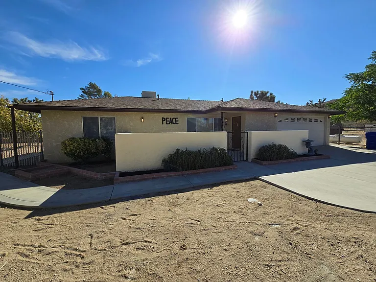 7717 Victor Vis — Photo 1