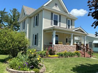 921 W Brook St, Mitchell, IN 47446