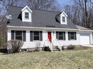 16 Joshua Rd, Amherst, NH 03031