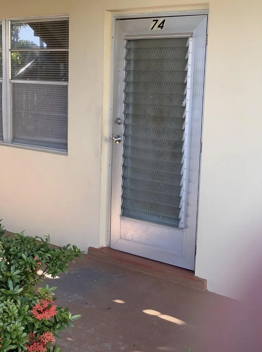 2 bed, 1.5 bath, 798 sqft, $1,400 — Photo 2
