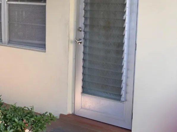 74 Sheffield St E, Wellington, FL