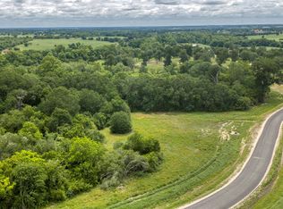 2-33 Windmill Rdg, Brenham, TX 77833