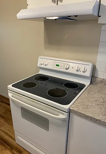 350 2nd Ave E #2 Photo 1