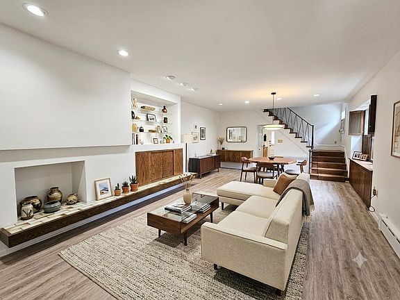 2nd image of 571 Charles Ave #2