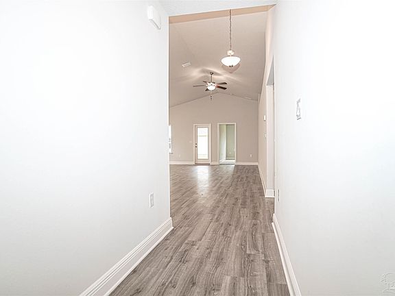 5th image of 505 Sugar Pine Way #19A