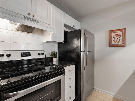 5th image of 2025 Woodmont Blvd APT 347
