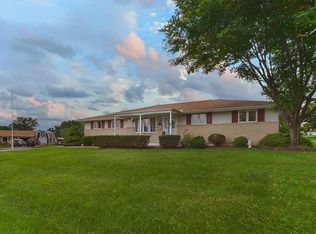 1147 Morris Ln, Slatington, PA 18080