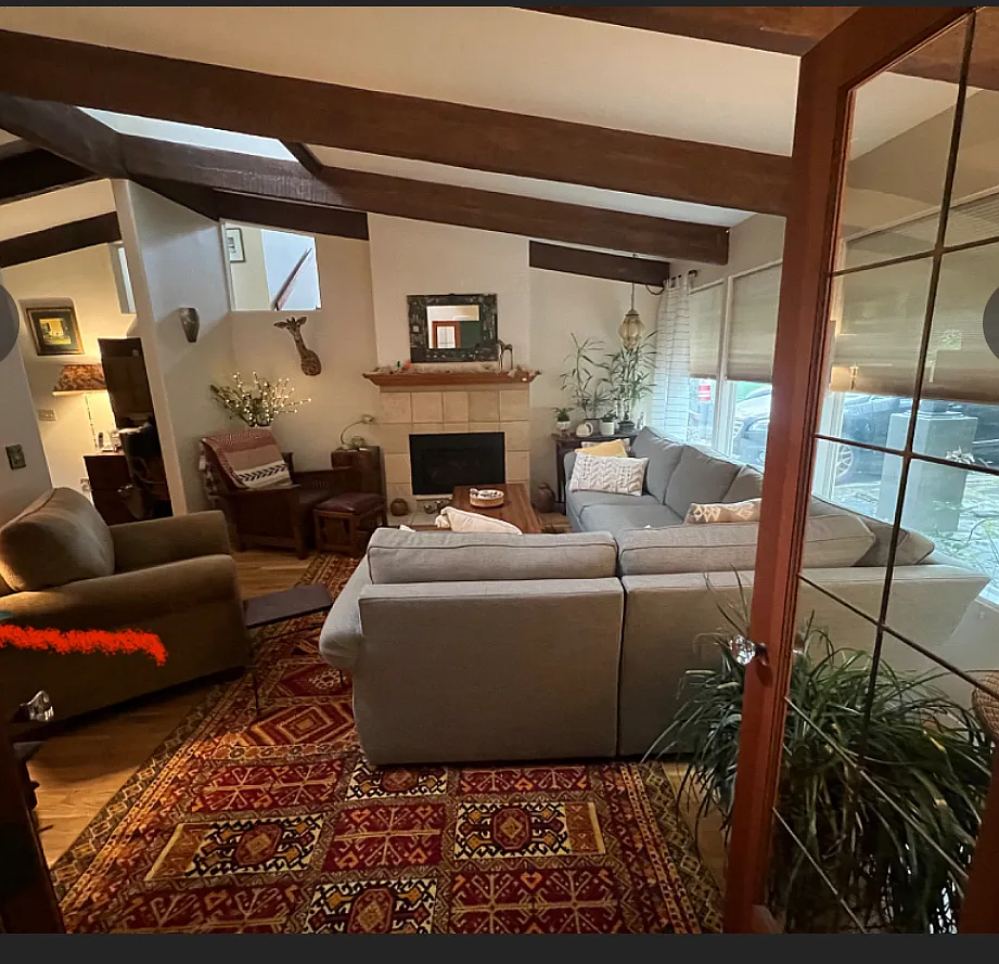 1140 SW Upland Dr — Photo 3