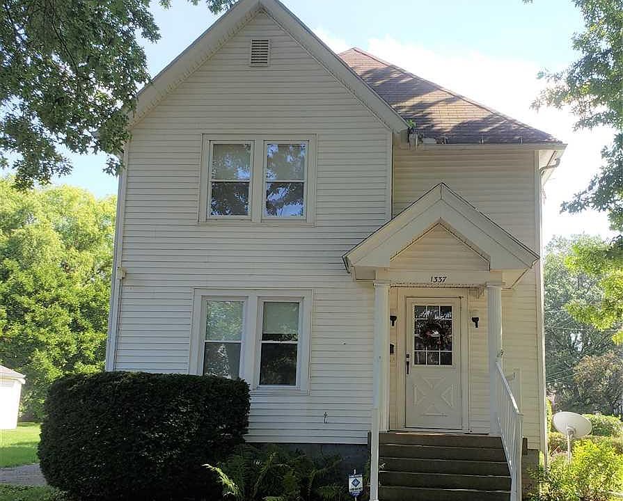 1st image of 1337 N Cherry St