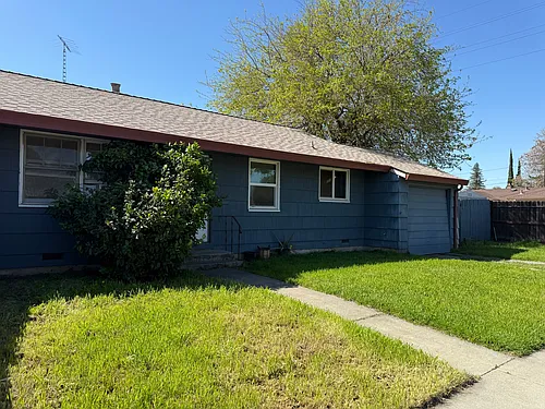 339 W C St Photo 1
