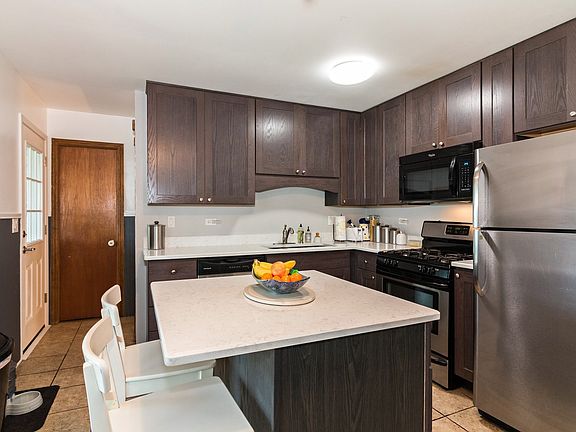 Quartz countertops