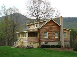 1335 Hickory Ln, Fort Valley, VA 22652