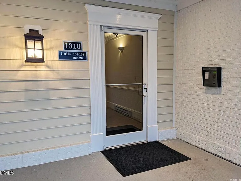 1310 Durlain Dr — Photo 4